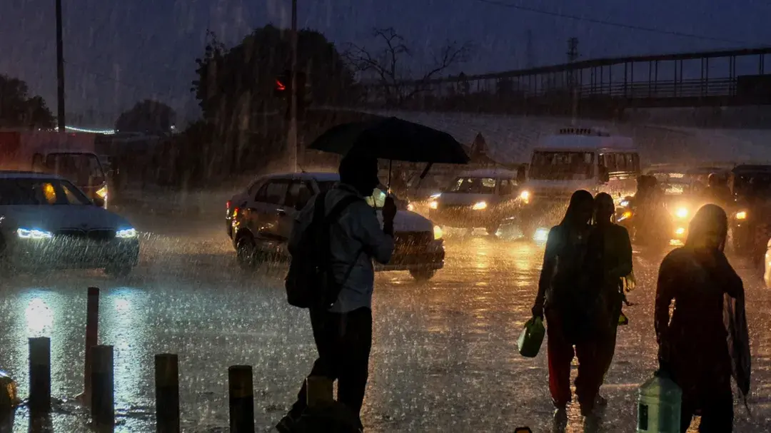 IMD Issues Orange Alert for Thundersquall Across Multiple States, Heavy Rainfall Likely in South India